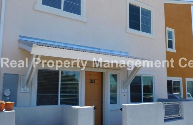 AVAILABLE AUGUST - Modern Townhome in SLO - 3 Bed / 2.5 Bath - 923 Humbert Avenue, San Luis Obispo, CA 93401