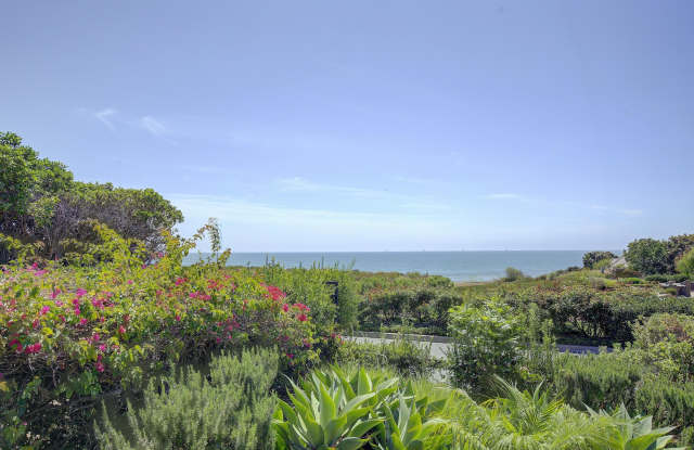 80 Seaview Drive Gallery 4