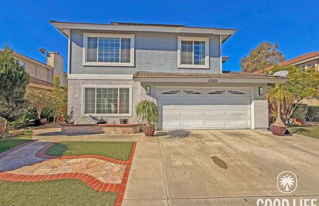 1900 Angeles Gln Gallery 1