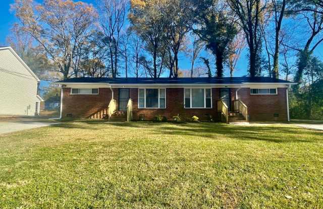 Welcome to Burgess2937, A Newly renovated charming 2-bedroom, 1-bathroom Duplex located in the vibrant city of Charlotte, NC - 2937 Burgess Drive, Charlotte, NC 28208
