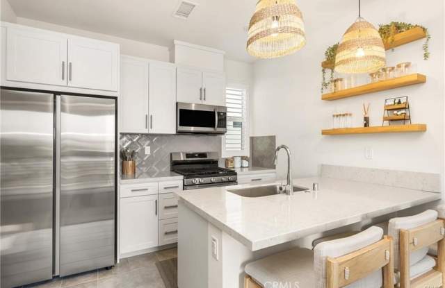 1590 E Hermosa photos photos