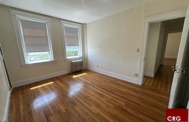 134-135 Washington St. Gallery 3