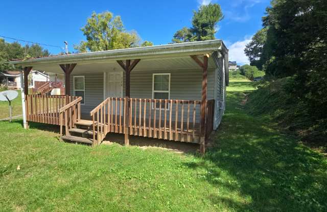 320 Small Circle, Lenoir NC 28645 Gallery 1