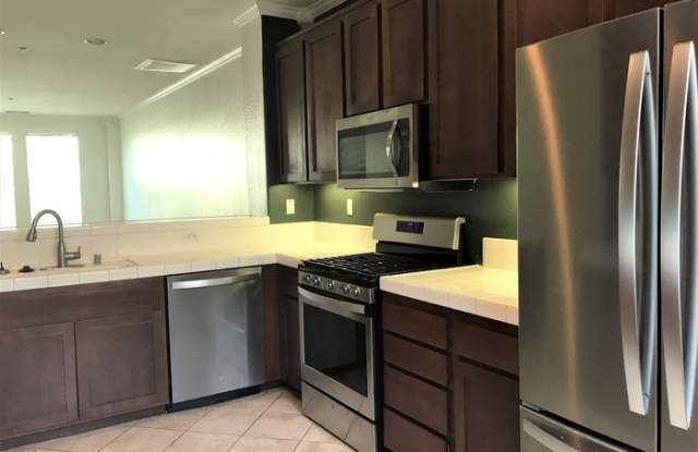 2703 White Pine Court Gallery 3