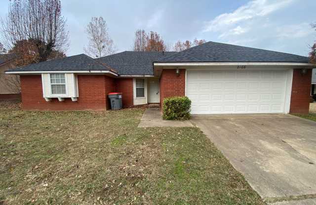 COMING IN APRIL! House in Greenwood - 3 Bed 2 Bath photos photos