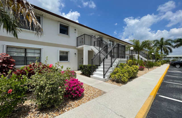 CENTRALLY LOCATED- UPDATED UNFURNISHED ANNUAL RENTAL Gallery 3