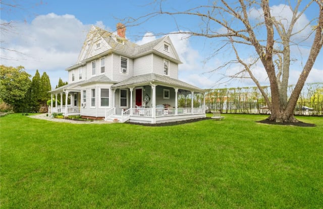 69 Little Plains Road - 69 Little Plains Road, Southampton, NY 11968 69 Little Plains Road - 69 Little Plains Road, Southampton, NY 11968