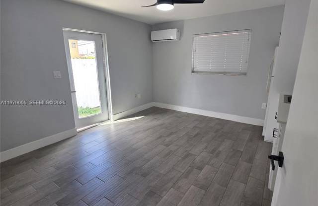 9321 SW 26th St photos photos