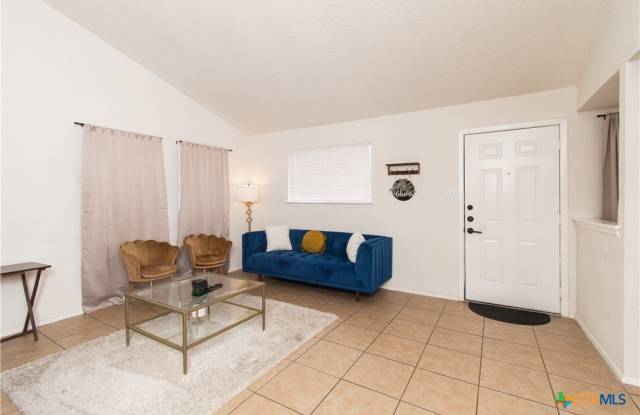 4405 Teri Road Gallery 3