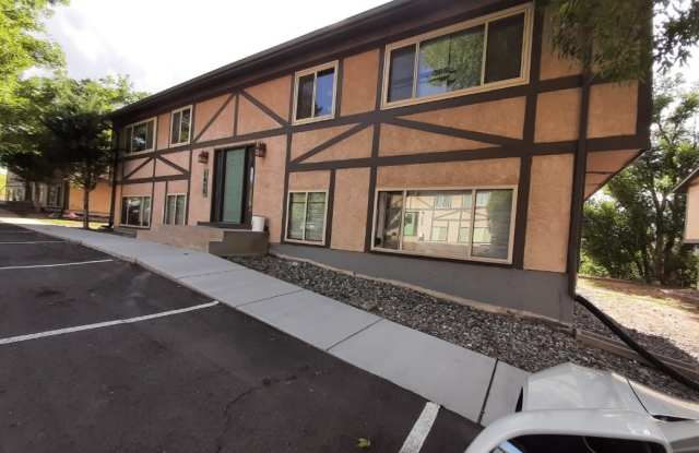 1475 Manitou Blvd photos photos