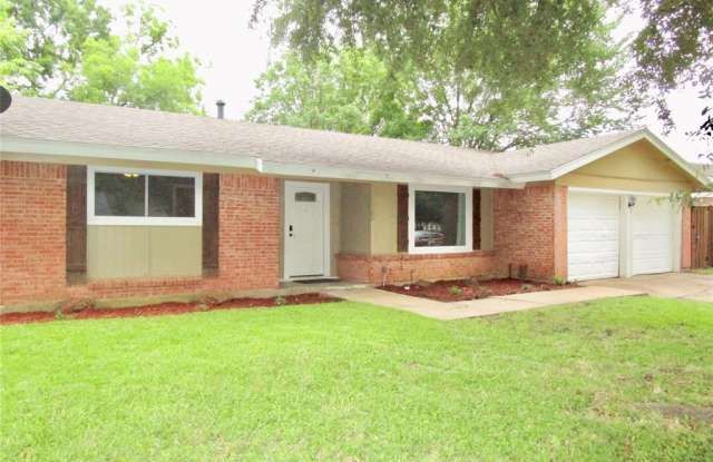 2302 E Mitchell Street - 2302 East Mitchell Street, Arlington, TX 76010