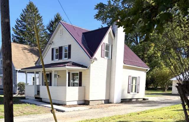 25 Glen Ave Gallery 2