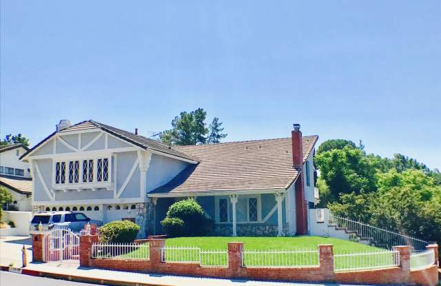 Very Spacious home in the desirable Porter Ranch area with a separate detached guest house photos photos