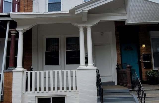 1214 W HILTON Street unit: 1St Floor photos photos