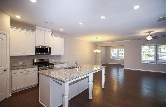 654 Bluffview Drive Gallery 2