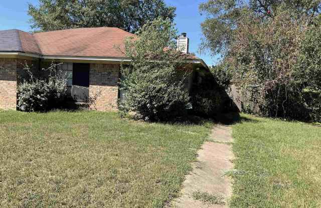8307 Garrett Gallery 2
