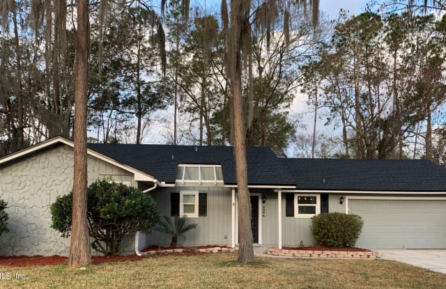 8246 PEPPERWOOD DR - 8246 Pepperwood Drive, Jacksonville, FL 32244