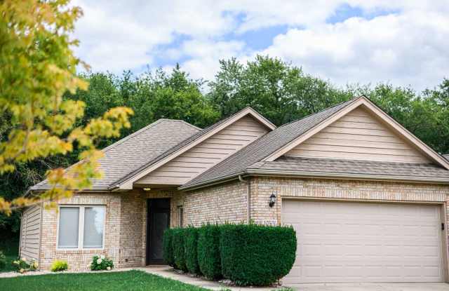 2 bed 2 bath Ranch Townhouse in Winfield photos photos