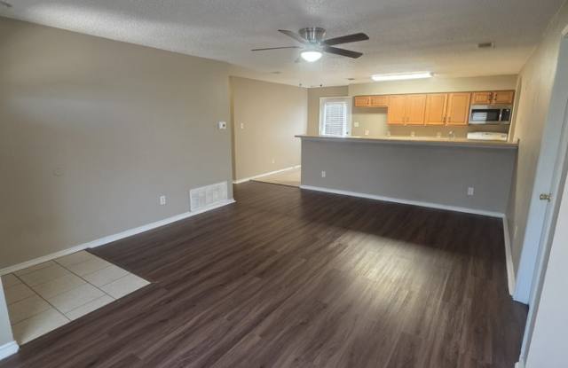 707 Devonian Drive Gallery 4