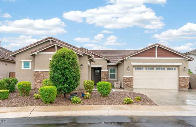 203 E BIRCHWOOD Place photos photos