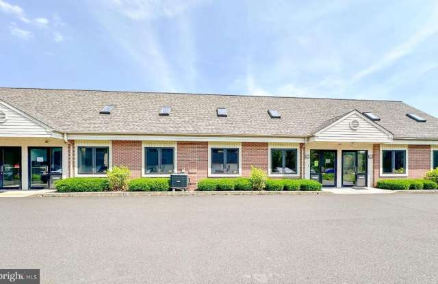 406 E PENNSYLVANIA Boulevard Gallery 4