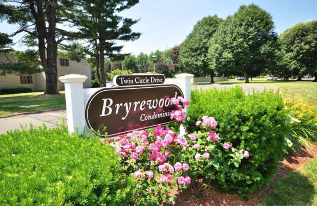 507 Twin Circle Drive - 507 Twin Circle Drive, South Windsor, CT 06074