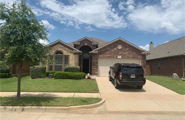 3116 Stonecrop Trail - 3116 Stonecrop Trl, Denton, TX 76226