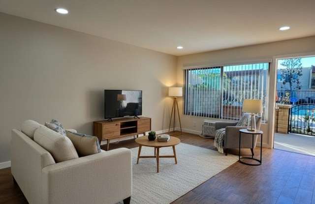 Remodeled 1 Bedroom Unit in the City of Orange photos photos
