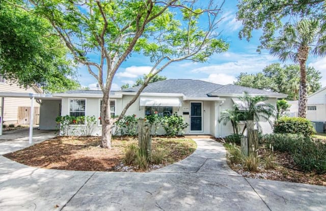 4109 W WATROUS AVENUE - 4109 West Watrous Avenue, Tampa, FL 33629