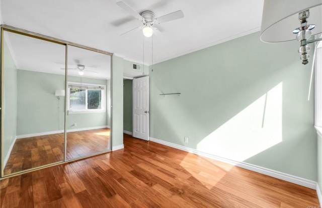 9 Woodrush Gallery 2