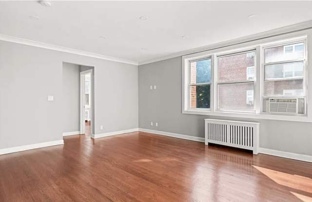 1133 Midland Ave Apt 4D Gallery 4
