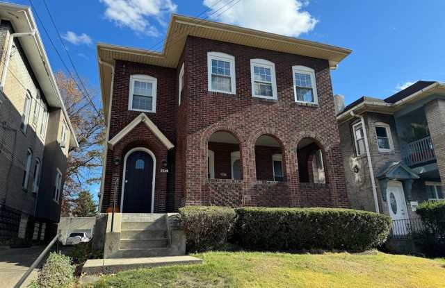 Fantastic and Bright Second Floor Duplex! photos photos