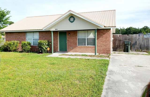833 Ann Dr photos photos