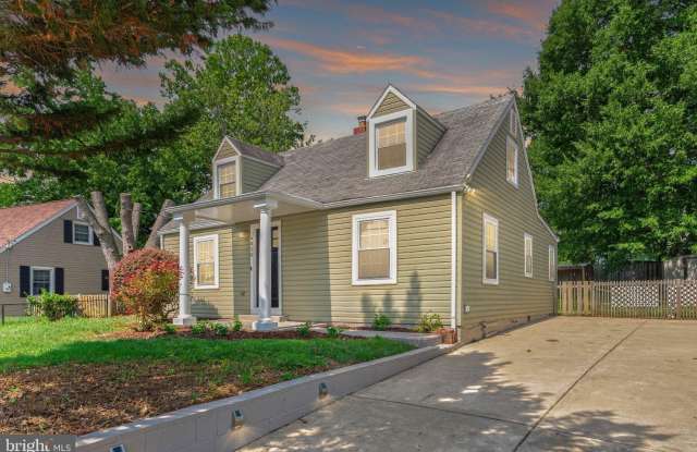 6010 BANGOR Drive Gallery 1