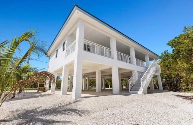 31441 Avenue F Gallery 2