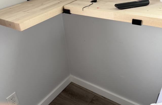 2407 Hird Avenue photos photos