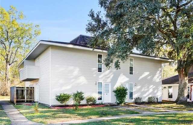 121 LAKEWOOD Drive photos photos