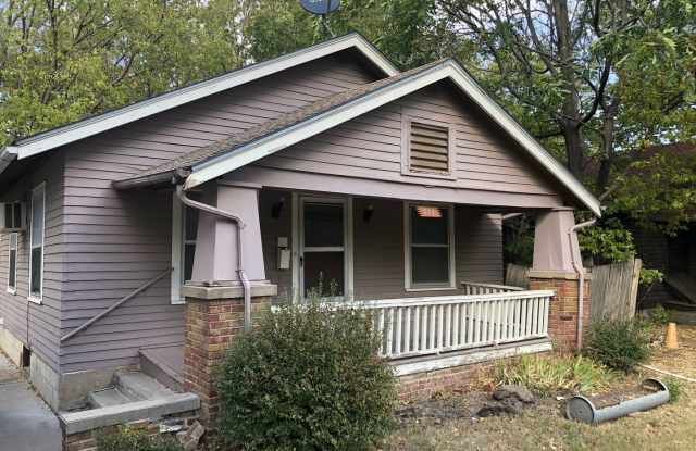 795 - 2 bed 1 bath - Single Family Home - 514 East 1st Street, Newton, KS 67114