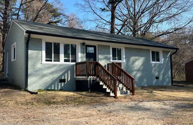1/2 Month Free Rent Special!!! Totally remodeled inside two bedroom house. Move In Ready. Don't Miss Out! Gallery 1