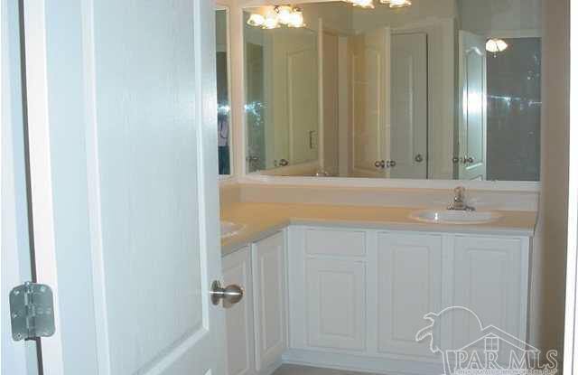 6731 SUMMIT DR Gallery 3