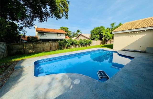 6421 CROSSBOW Court, Davie, FL 33331 photos photos
