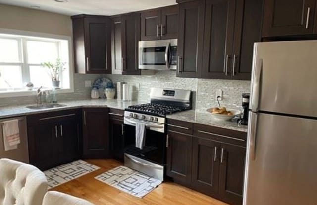 155 Galen St - 155 Galen St, Watertown Town, MA 02472