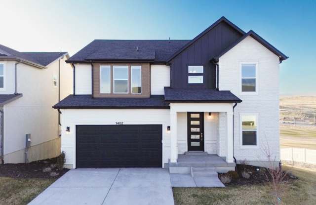 Spacious Family Home with Modern Upgrades photos photos Spacious Family Home with Modern Upgrades photos photos
