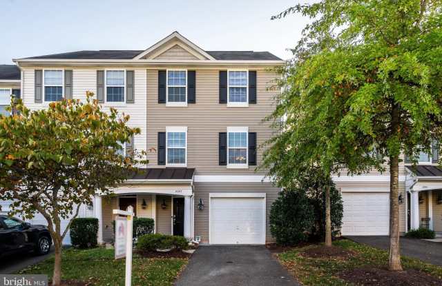 2937 TRUFFLE OAK Place - 2937 Truffle Oak Place, Cherry Hill, VA 22191