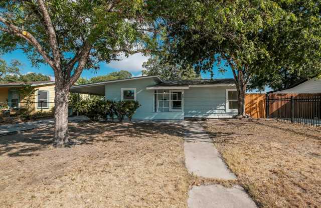 143 Shasta Ave photos photos