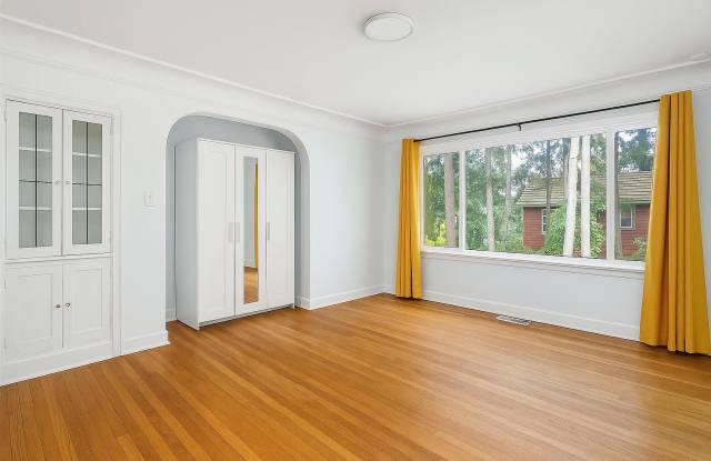 710 Prospect Avenue North photos photos