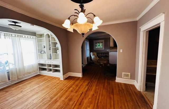 Charming 3 Bed R oom / 1.5 Bath House in Saint Louis Gallery 4