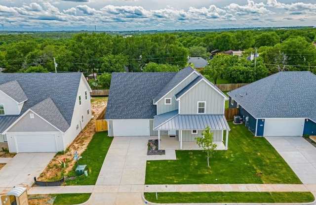 2048 Salina Circle photos photos