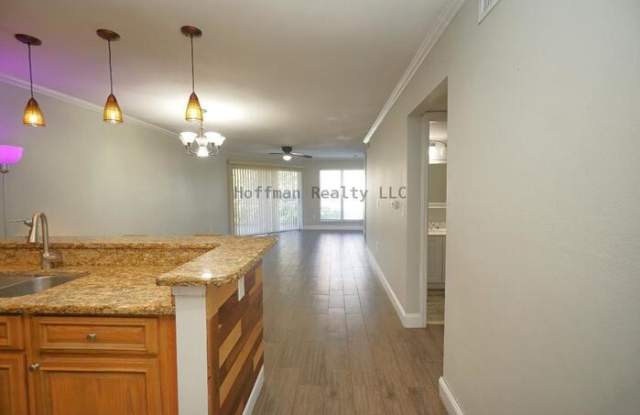 10122 Winsford Oak Boulevard Gallery 3