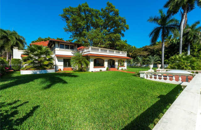1716 S Bayshore Dr Gallery 3